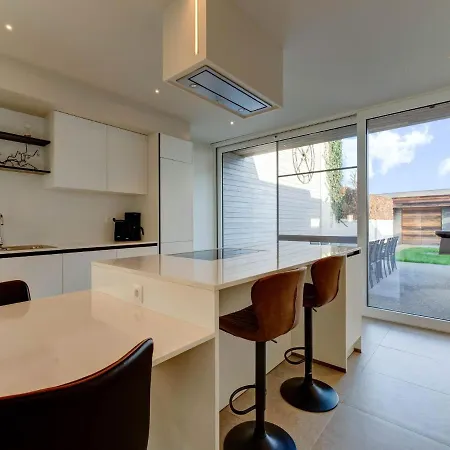 Lovely Holiday Home In Roesbrugge With Sauna And Bubble Bath Exterior photo