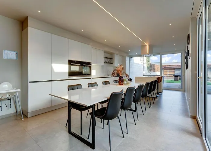 Lovely Holiday Home In Roesbrugge With Sauna And Bubble Bath