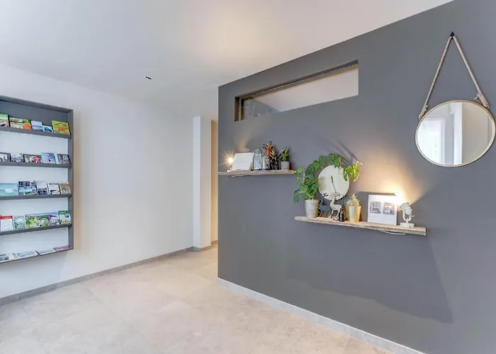 Lovely Holiday Home In Roesbrugge With Sauna And Bubble Bath